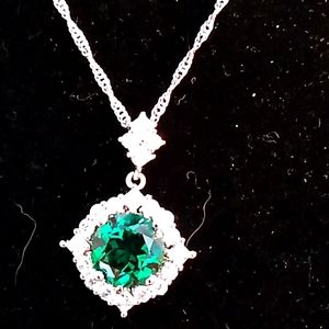 Oggie design green emerald crystal diamond type gems necklace and earring set